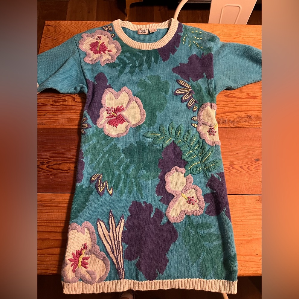Lucia Vintage Sweater, size small